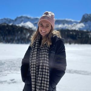 Meet your Posher, Emma